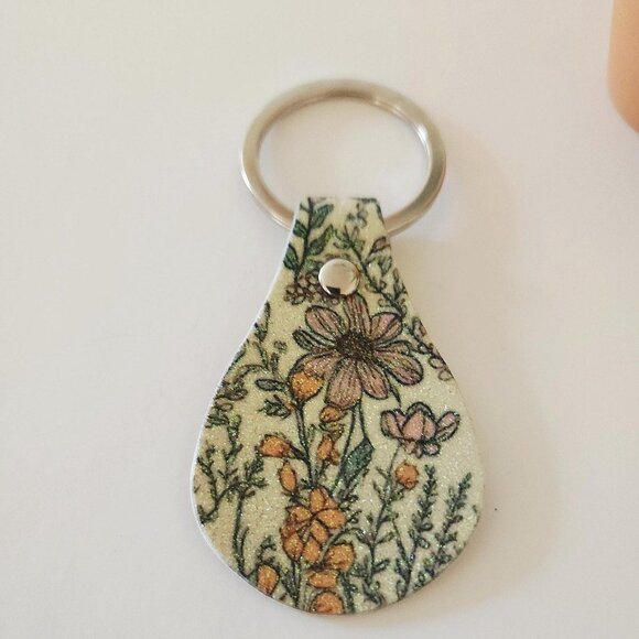 Wild Flowers Faux Leather Glitter Keychain Floral Bag Charm - Picture 6 of 7